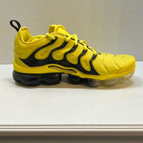 Nike Air Vapormax Plus 'Opti Yellow' Men's Sneakers - 10.5 - Picture 2 of 7
